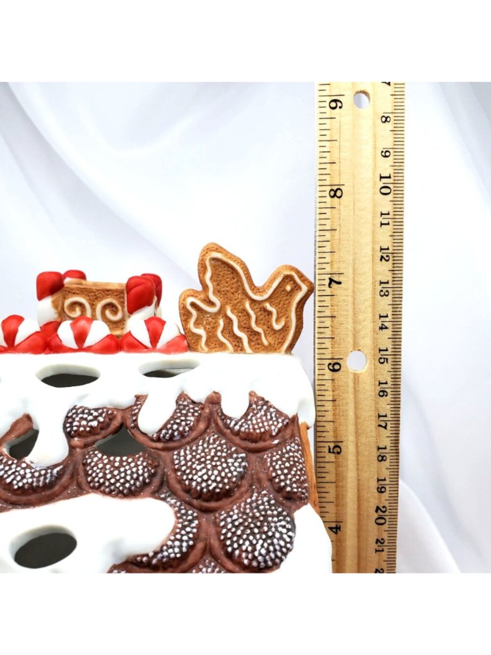 PartyLite P7304 Gingerbread House Tealight Candle Holder Christmas Decor - Picture 2 of 14